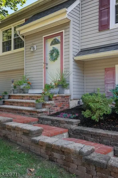 344 Homestead Rd, Hillsborough Twp., NJ 08844