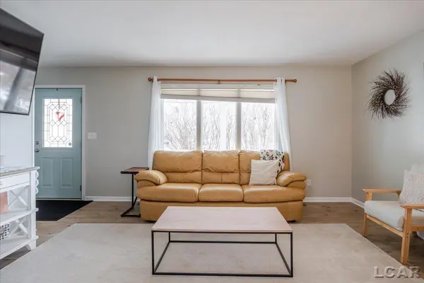 2860 Dawn DR, Adrian Twp, MI 49221