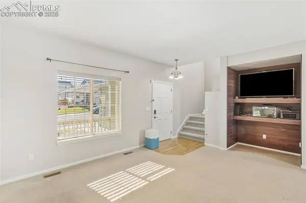 8487 Meadowcrest DR, Fountain, CO 80817