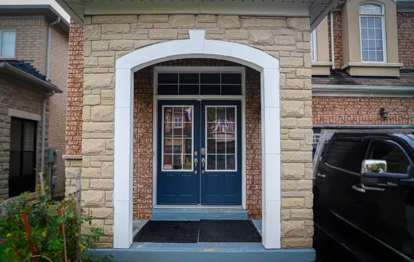 6 Gamble DR, Ajax, ON L1Z 0H2