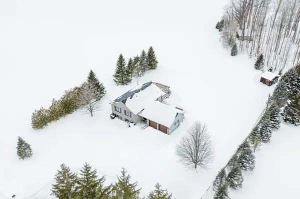 5518 25 Side Road, Essa, ON L0M 1T0