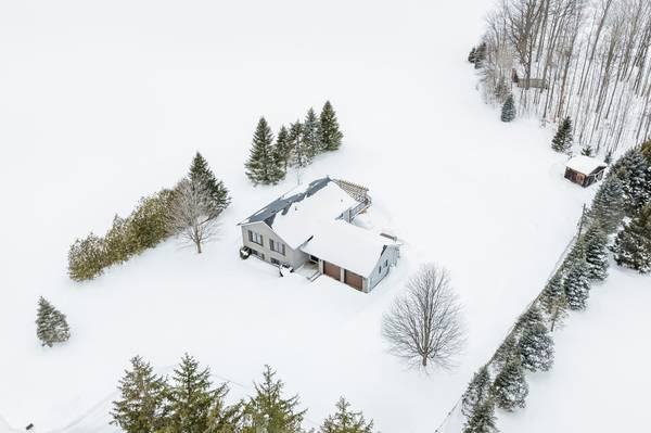 5518 25 Side Road, Essa, ON L0M 1T0