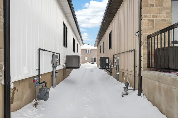 51 Potter DR, Loyalist, ON K0H 2H0