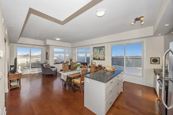 2785 Baseline RD #415, Parkway Park - Queensway Terrace S And Area, ON K2H 0B7