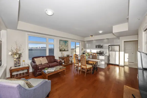 2785 Baseline RD #415, Parkway Park - Queensway Terrace S And Area, ON K2H 0B7