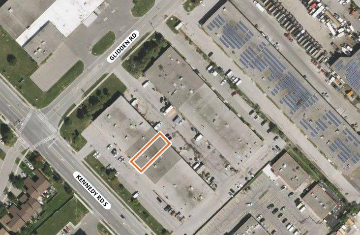 158 Kennedy RD S #7, Brampton, ON L6W 3G7