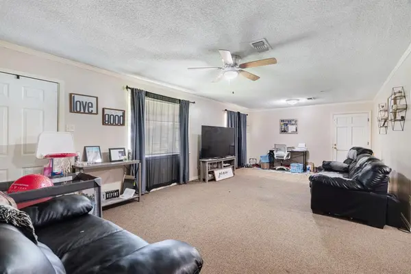 1705 W Taylor Street, Clarksville, TX 75426