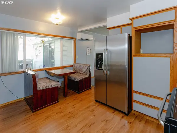 3738 PENNSYLVANIA ST, Longview, WA 98632