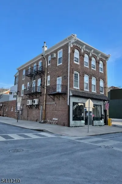 74 N Main St, Lambertville City, NJ 08530