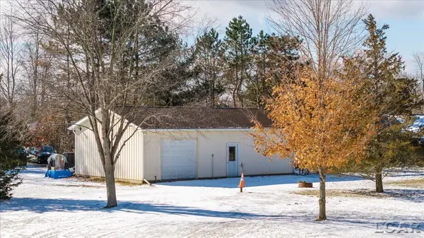 2829 Sutton RD, Raisin Twp, MI 49221