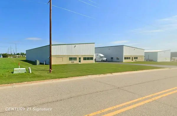 535-545 Clare Industrial Pkwy, Clare, MI 48617