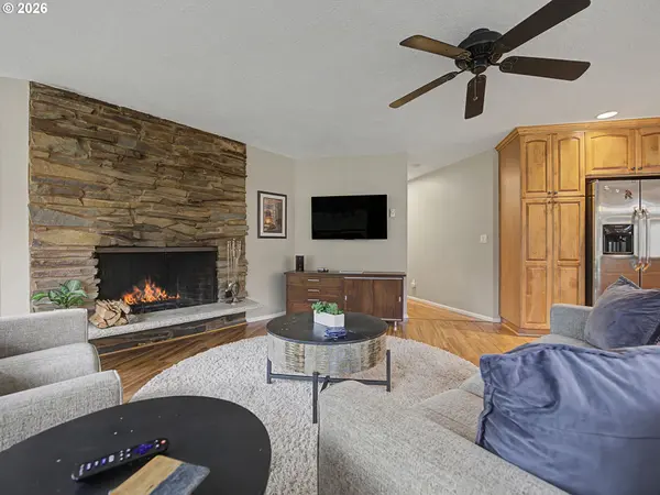 68660 E FAIRWAY ESTATES RD, Welches, OR 97067