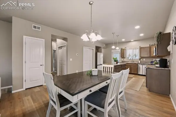 5332 Gannet LN, Pueblo, CO 81008