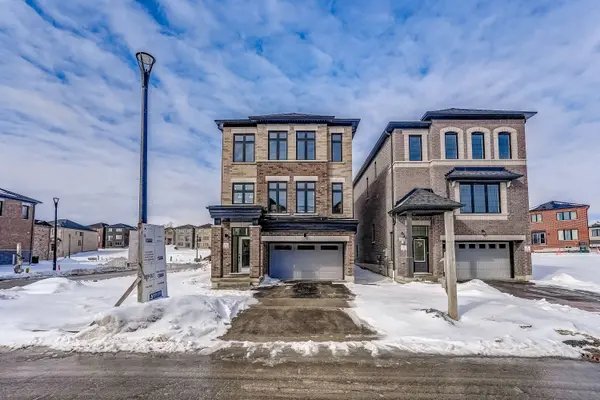 2938 Starlight DR,  Pickering,  ON L1V 2P8