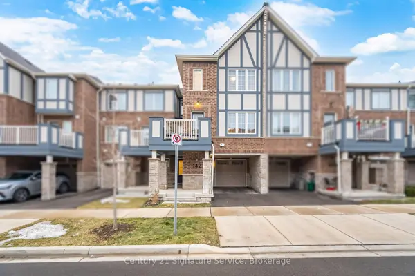 142 Christopher RD, Oakville, ON L6H 0Y2