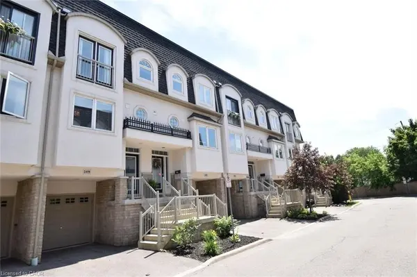 2458 Scholars Common, Burlington, ON L7P 2W2