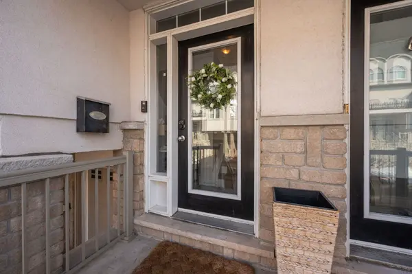 2458 Scholars Common, Burlington, ON L7P 2W2