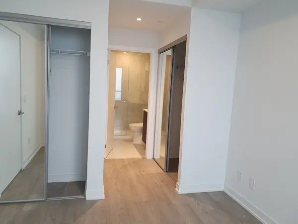 1926 Lakeshore BLVD W #3905, Toronto W01, ON M6S 1A1