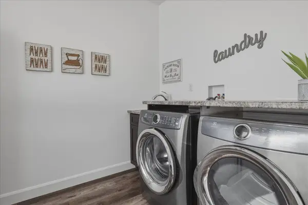 24 George ST N #11, Minto, ON N0G 1Z0