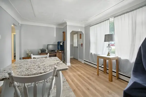 2718 Upper James ST, Hamilton, ON L0R 1W0