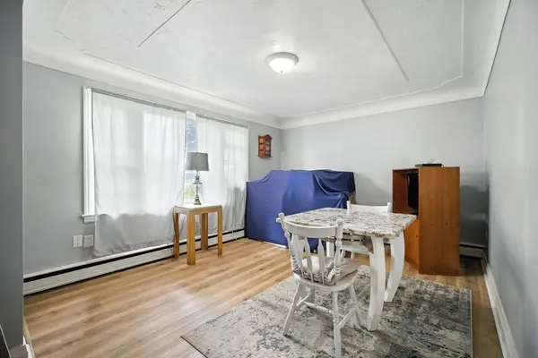 2718 Upper James ST, Hamilton, ON L0R 1W0