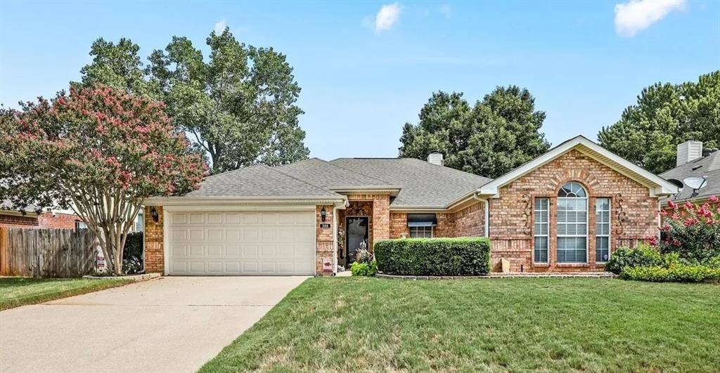 325 Stately Oak Lane, Lake Dallas, TX 75065