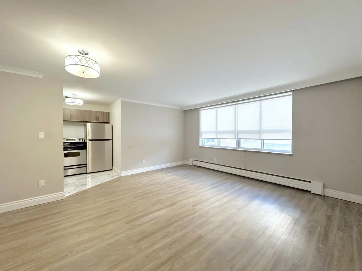 276 St Clair AVE W #107, Toronto C02, ON M4V 1R9