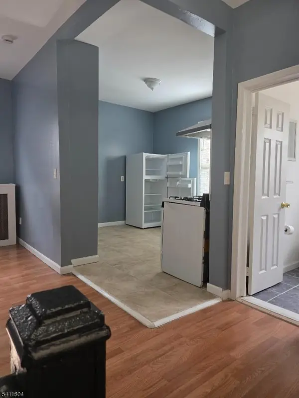 1127 Grove St, Irvington Twp., NJ 07111