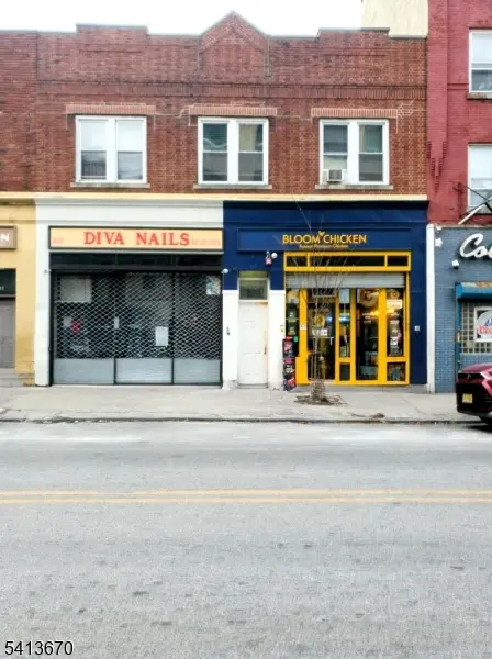 337 Martin Luther King Jr Dr, Jersey City, NJ 07305