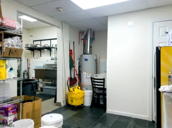 337 Martin Luther King Jr Dr, Jersey City, NJ 07305