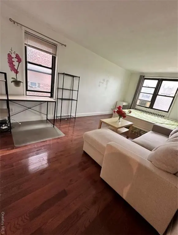 150-30 71 AVE #6C, Flushing, NY 11367