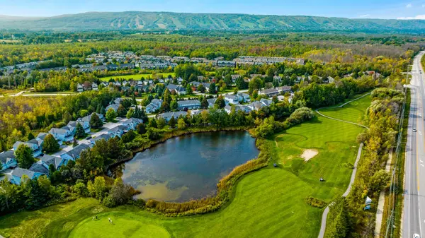 11 Sundial CT #11, Collingwood, ON L9Y 5E5