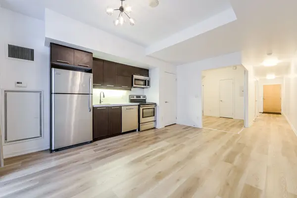 38 Joe Shuster WAY #302, Toronto W01, ON M6K 0A5