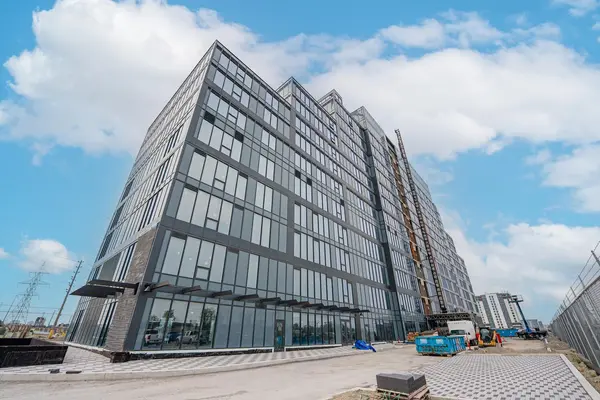 996 Martin Grove RD #319, Toronto W10, ON M9W 4V8