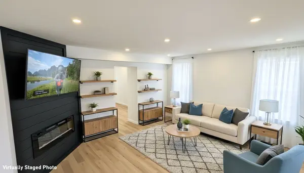 563 7th AVE, Hanover, ON N4N 2J8