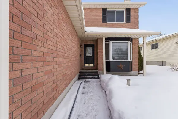 39 Sherwood CRES, Belleville, ON K8P 5G2