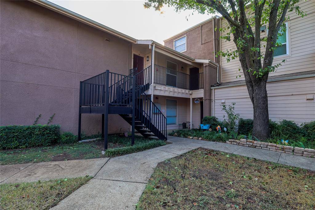 5522 Boca Raton Boulevard #404, Fort Worth, TX 76112