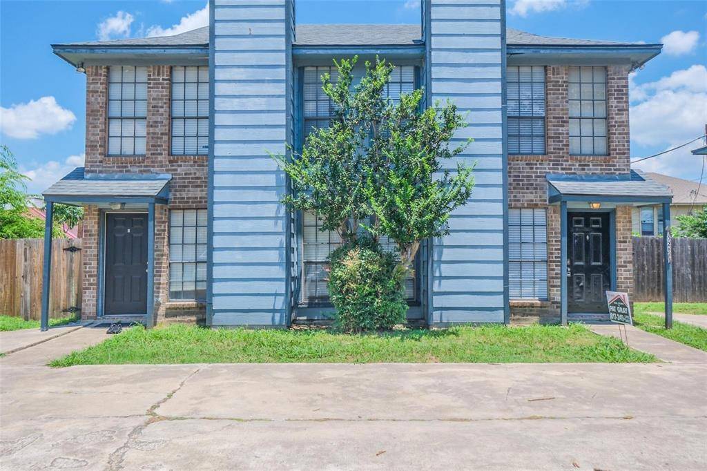 1028 Mckinley Street #B, Benbrook, TX 76126