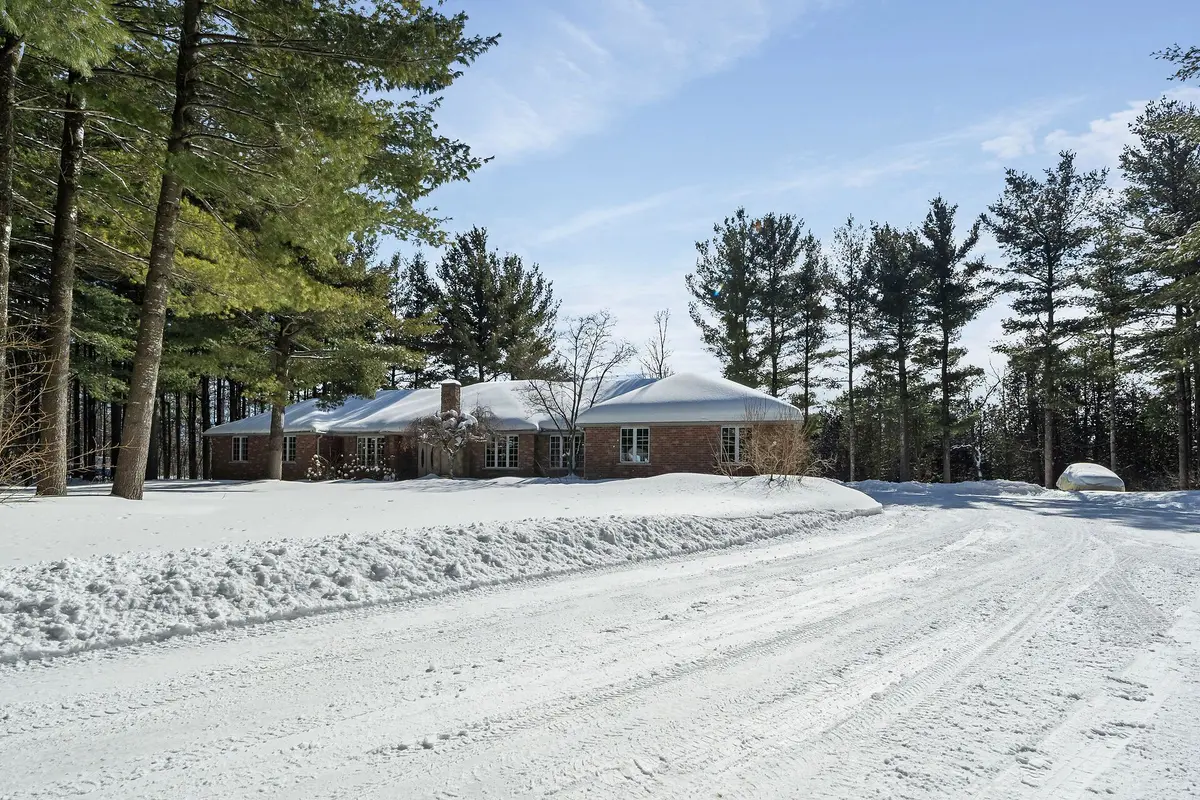 41 Pine Ridge RD, Erin, ON N0B 1T0