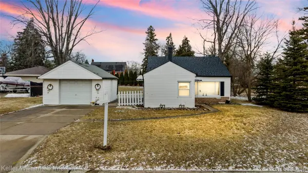 32694 Ruehle AVE, Warrencity_macomb, MI 48093