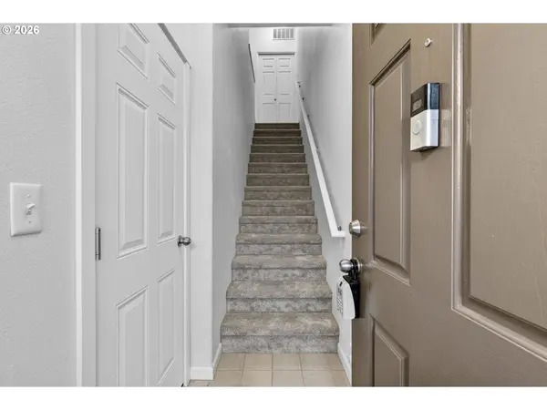 15320 SW WARBLER WAY #104, Beaverton, OR 97007