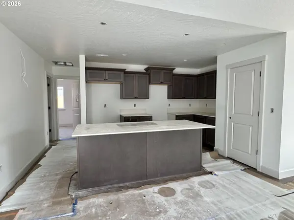 874 NE Laurel Springs DR, Hermiston, OR 97838