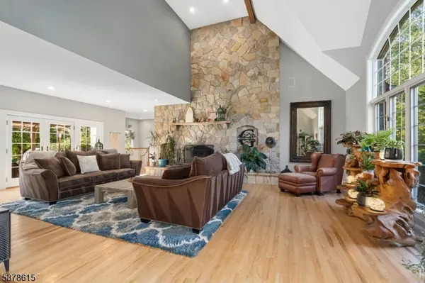 7 Gap View Dr, Blairstown Twp., NJ 07825