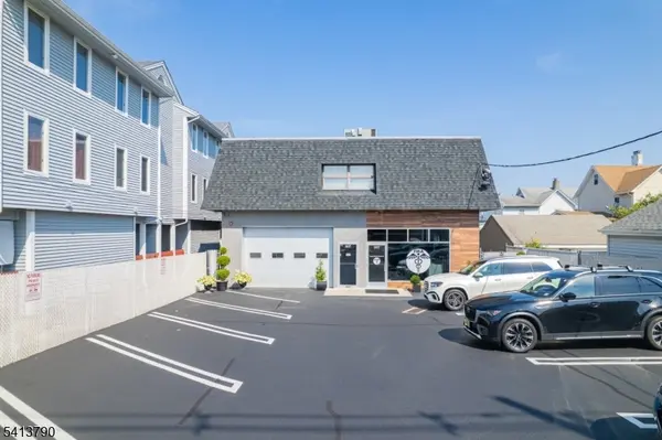 107 Stuyvesant Ave, Lyndhurst Twp., NJ 07071