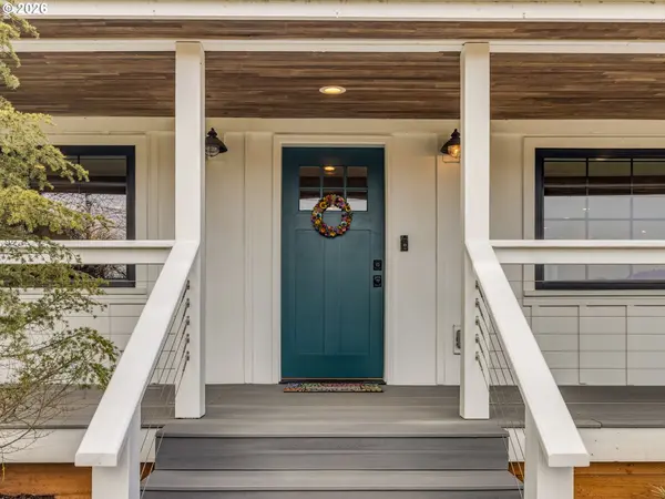 5801 NE ABBEY RD, Carlton, OR 97111