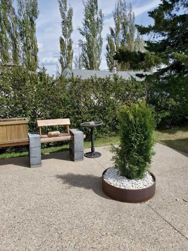 124 Main ST, Edberg, AB T0B 1J0