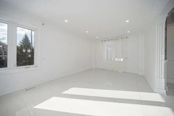 133 Arten AVE, Richmond Hill, ON L4C 9Y3