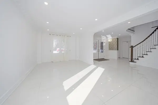 133 Arten AVE, Richmond Hill, ON L4C 9Y3