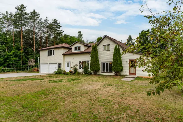 924 6 County RD S,  Tiny,  ON L0L 2T0