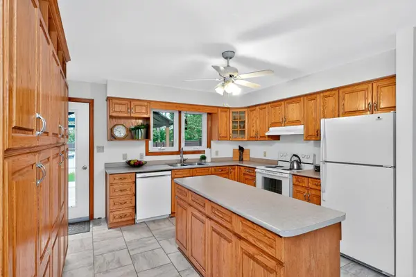 924 6 County RD S, Tiny, ON L0L 2T0